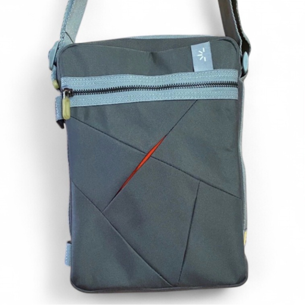Case Logic Gray 8x10 Tablet Crossbody Bag iPad Sleeve Tech Organize Shoulder Bag